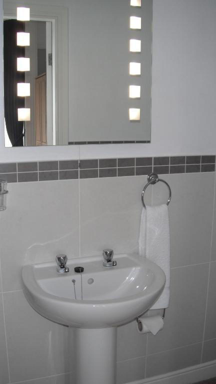 Burleigh Guest House Llandudno Room photo
