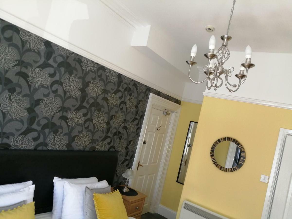 Burleigh Guest House Llandudno Exterior photo